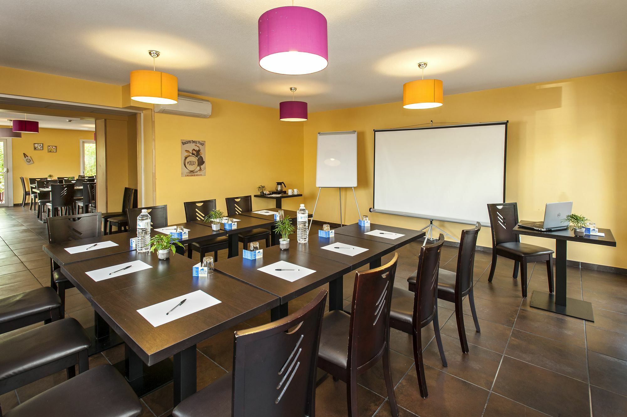 Brit Hotel Confort Montauban Eksteriør billede