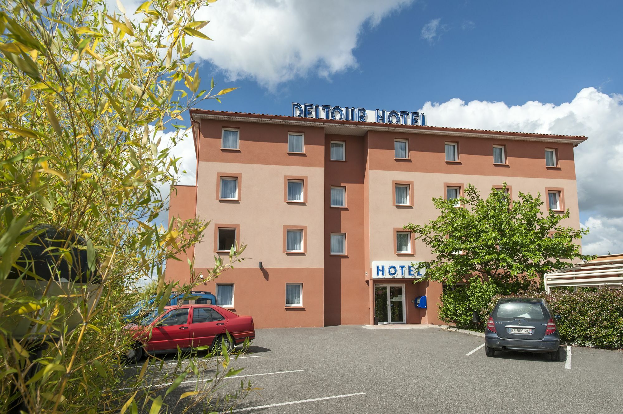 Brit Hotel Confort Montauban Eksteriør billede