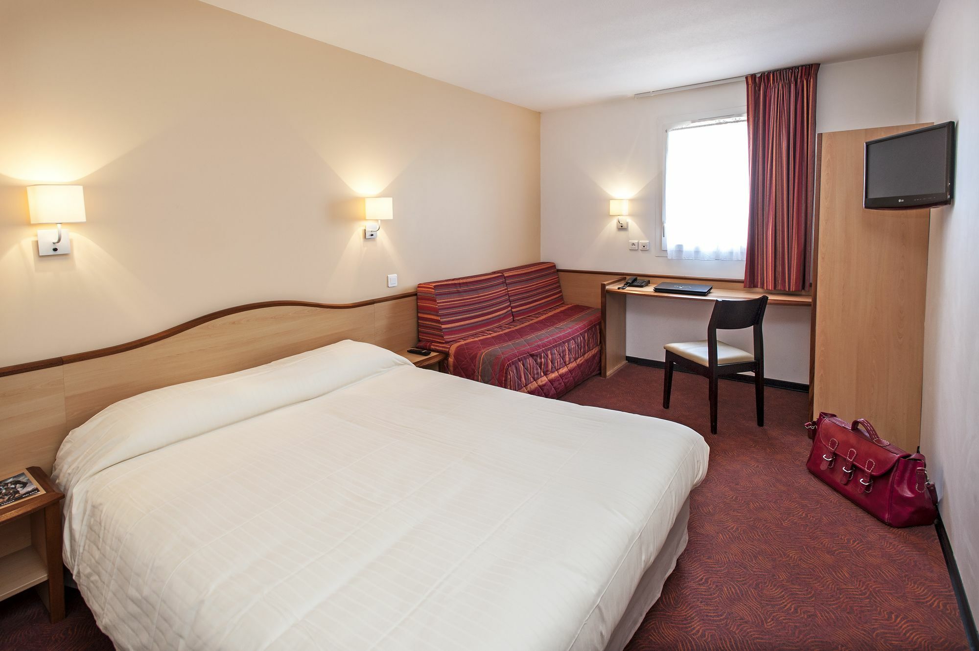 Brit Hotel Confort Montauban Eksteriør billede
